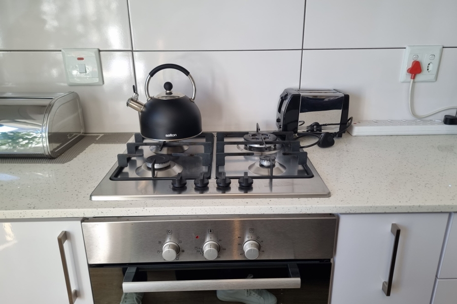 2 Bedroom Property for Sale in Beachfront Western Cape